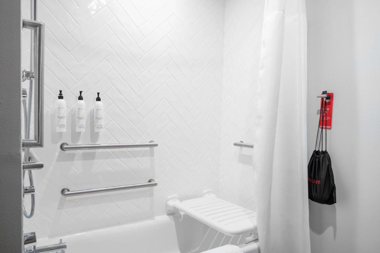 Towneplace Suites By Marriott Tampa 克利尔沃特 外观 照片